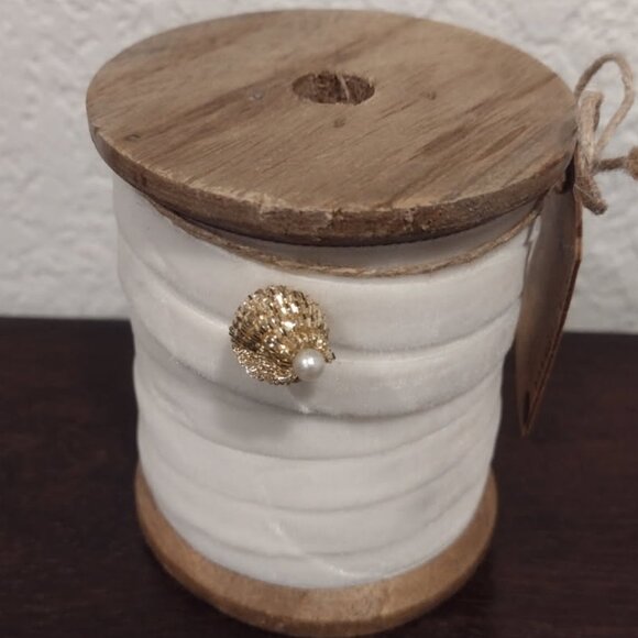 White Velvet Ribbon Spool, 10 Yards, NWT - Picture 1 of 2